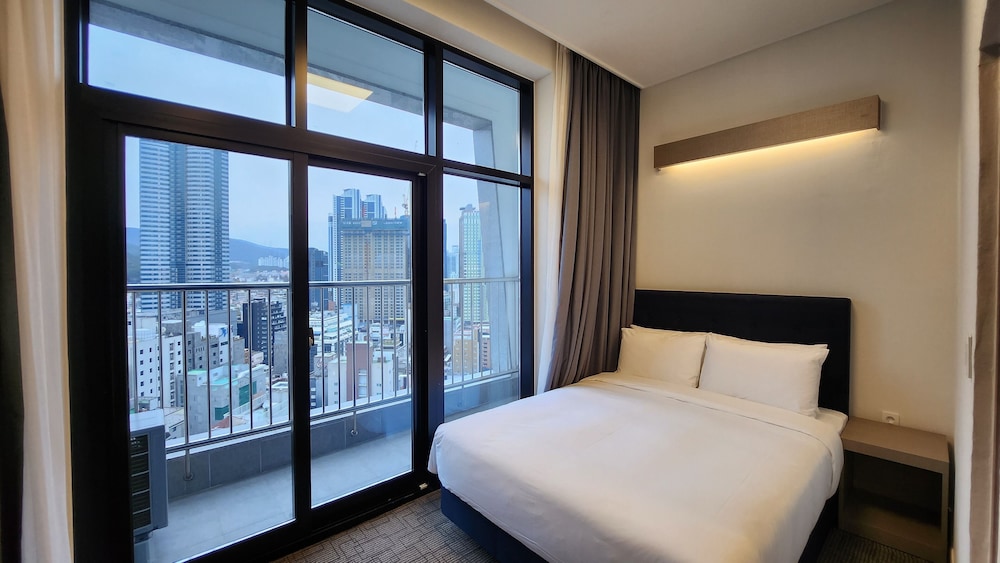 Blue Story Hotel 7/36