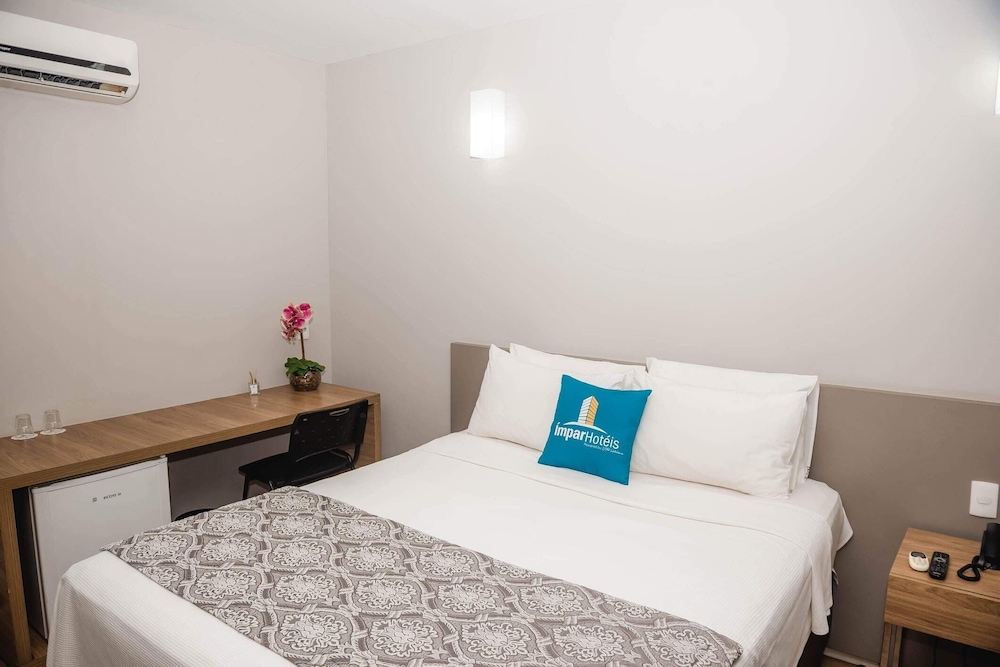 Impar Suites Expominas Hotel 16/49