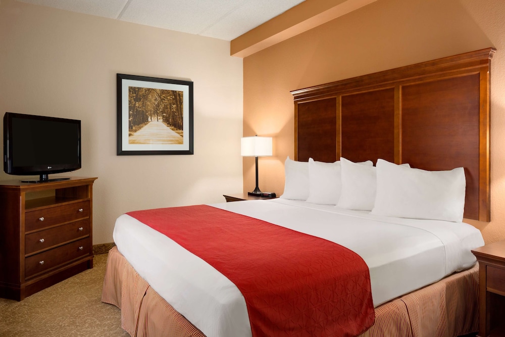 Country Inn & Suites By Radisson, Anderson, SC 8/34
