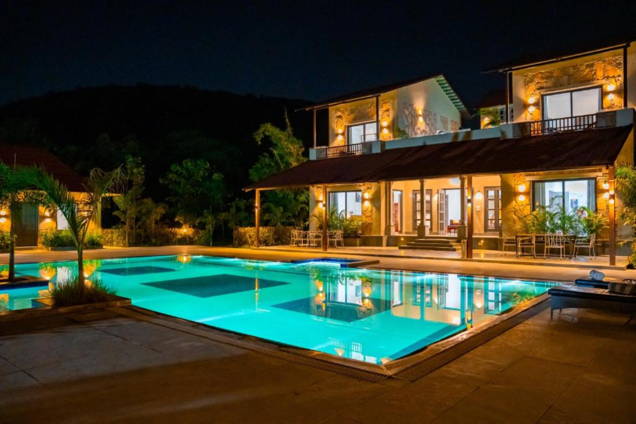 ELIVAAS Raas Stays 4 BHK Retreat with Pvt Pool & Scenic Aravali Views in Mavli