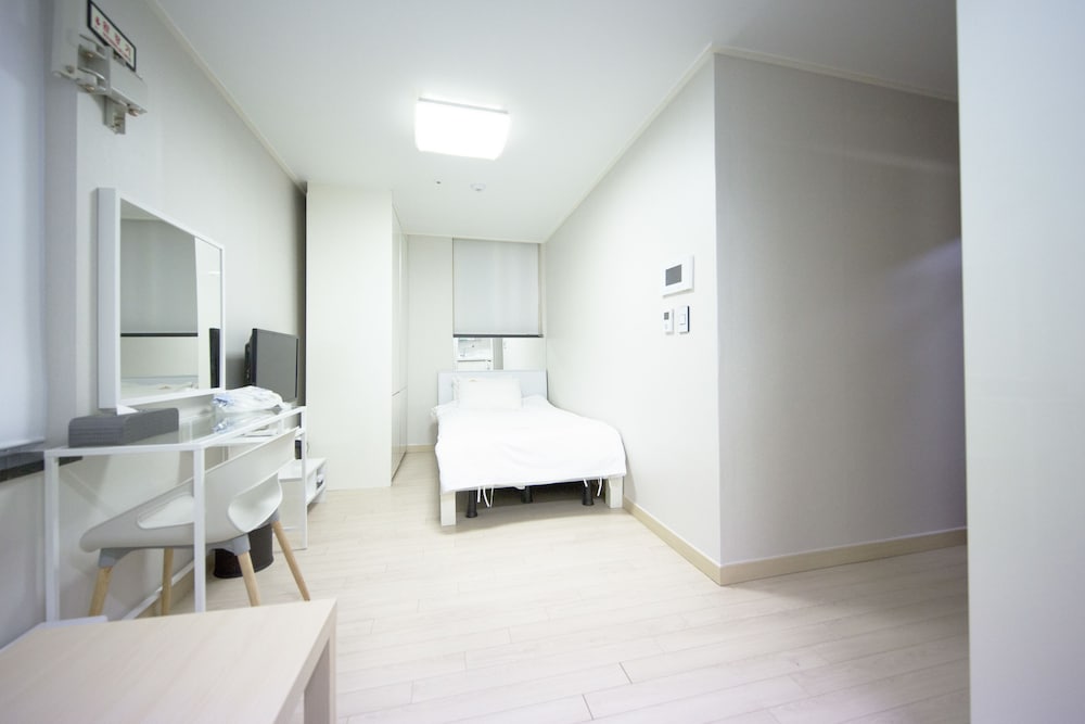 Inn-The City Business Hotel 32/53
