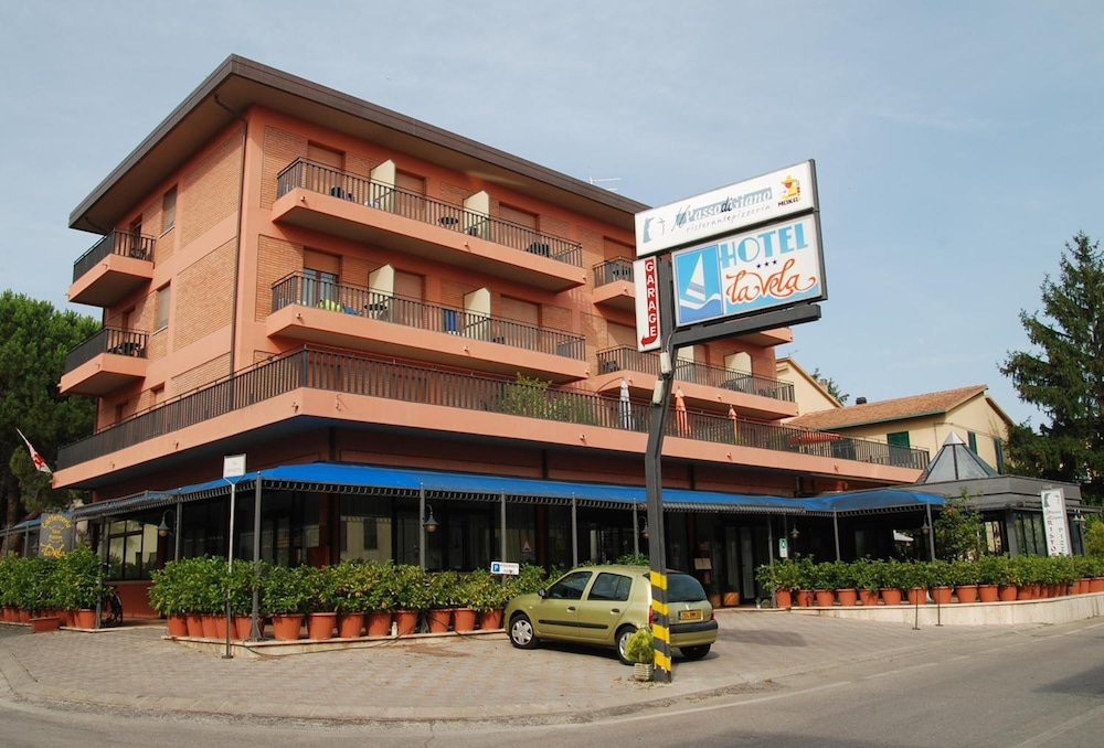 La Vela Hotel 4/57