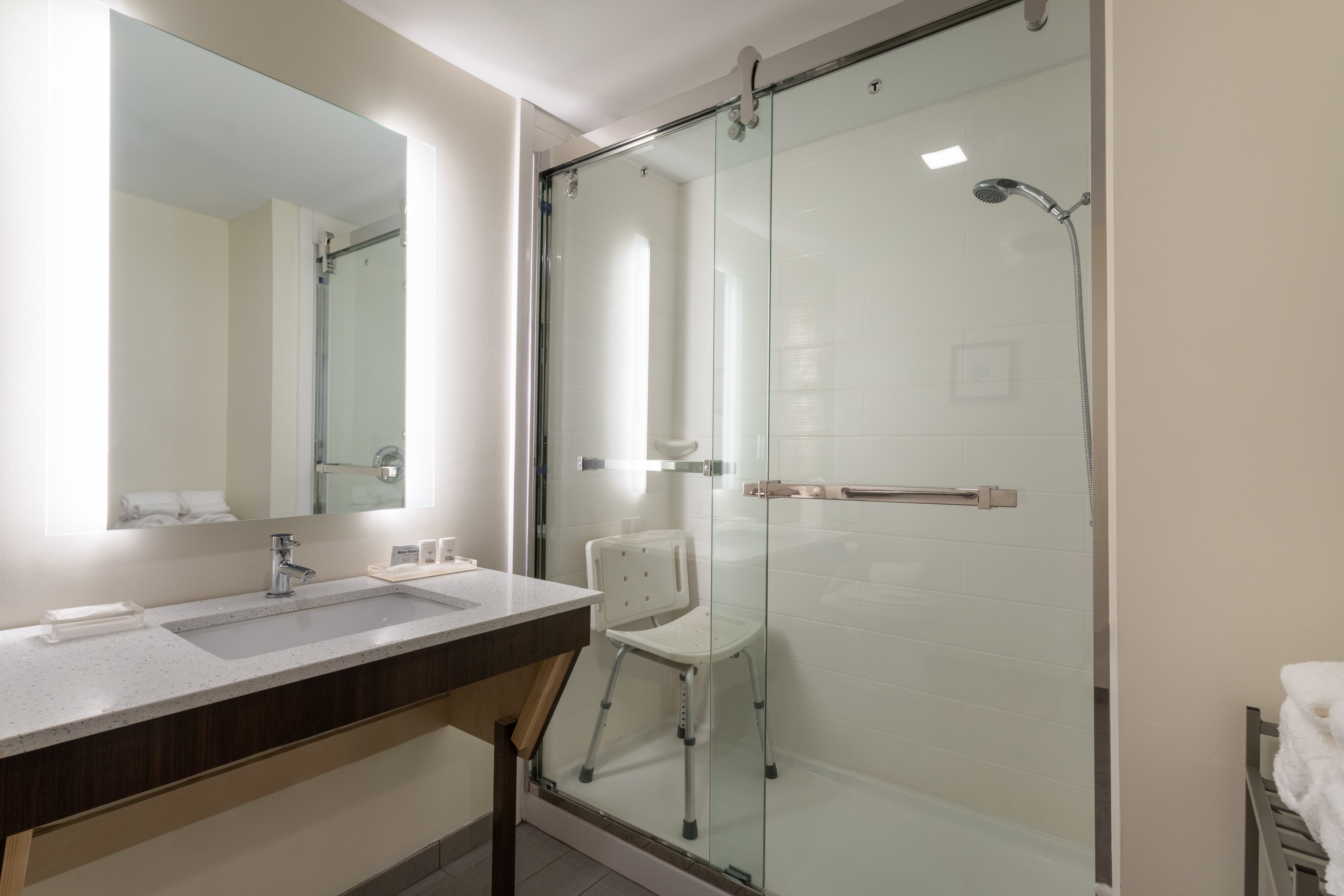 Holiday Inn Tampa North 40/41