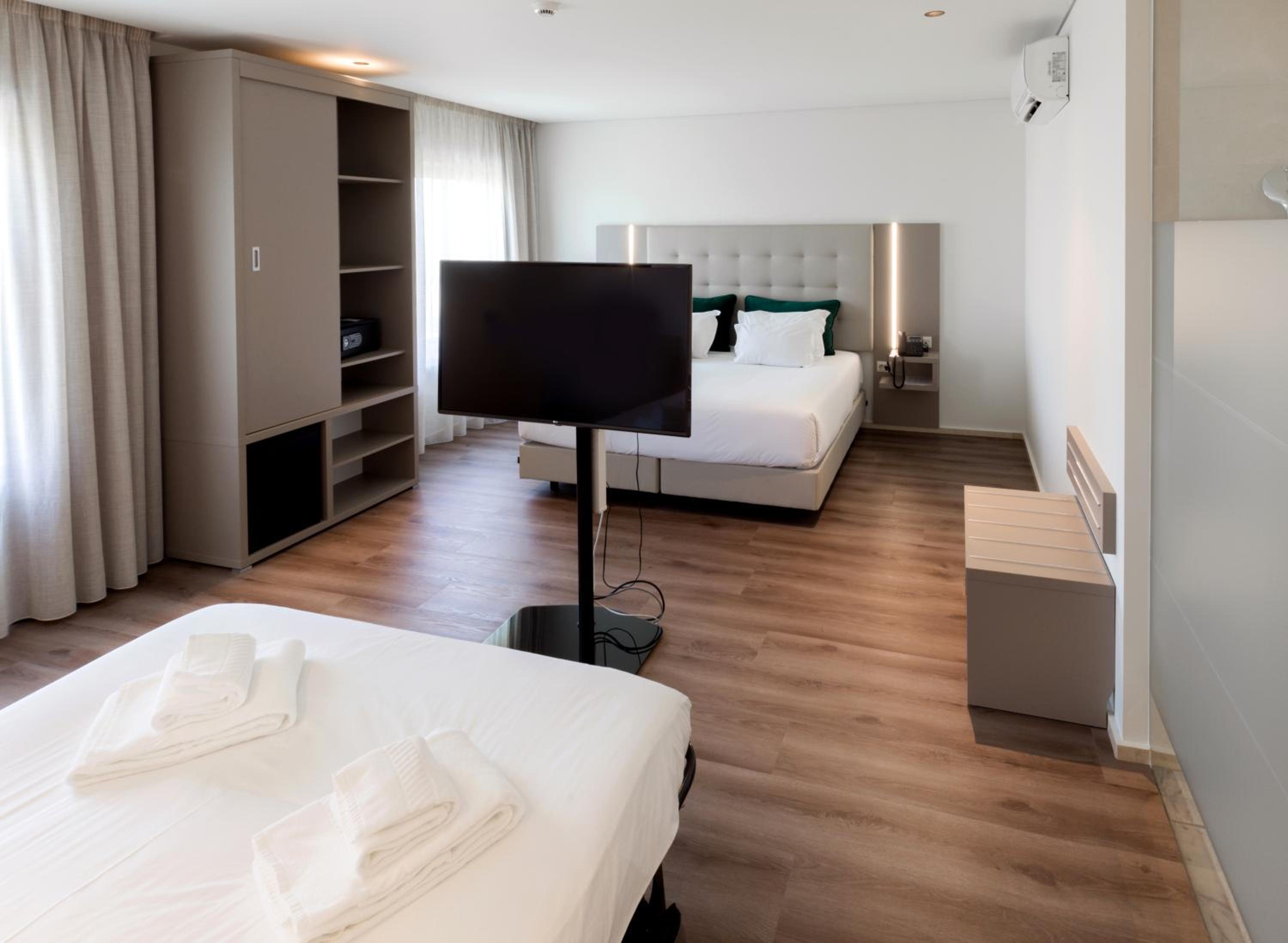 غرفة عائلية بسرير مزدوج، Oporto Airport Business Hotel 3/9