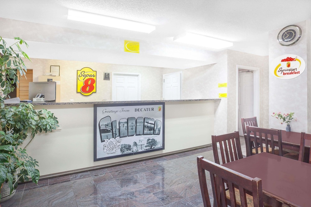 Super 8 by Wyndham Decatur Priceville 5/19