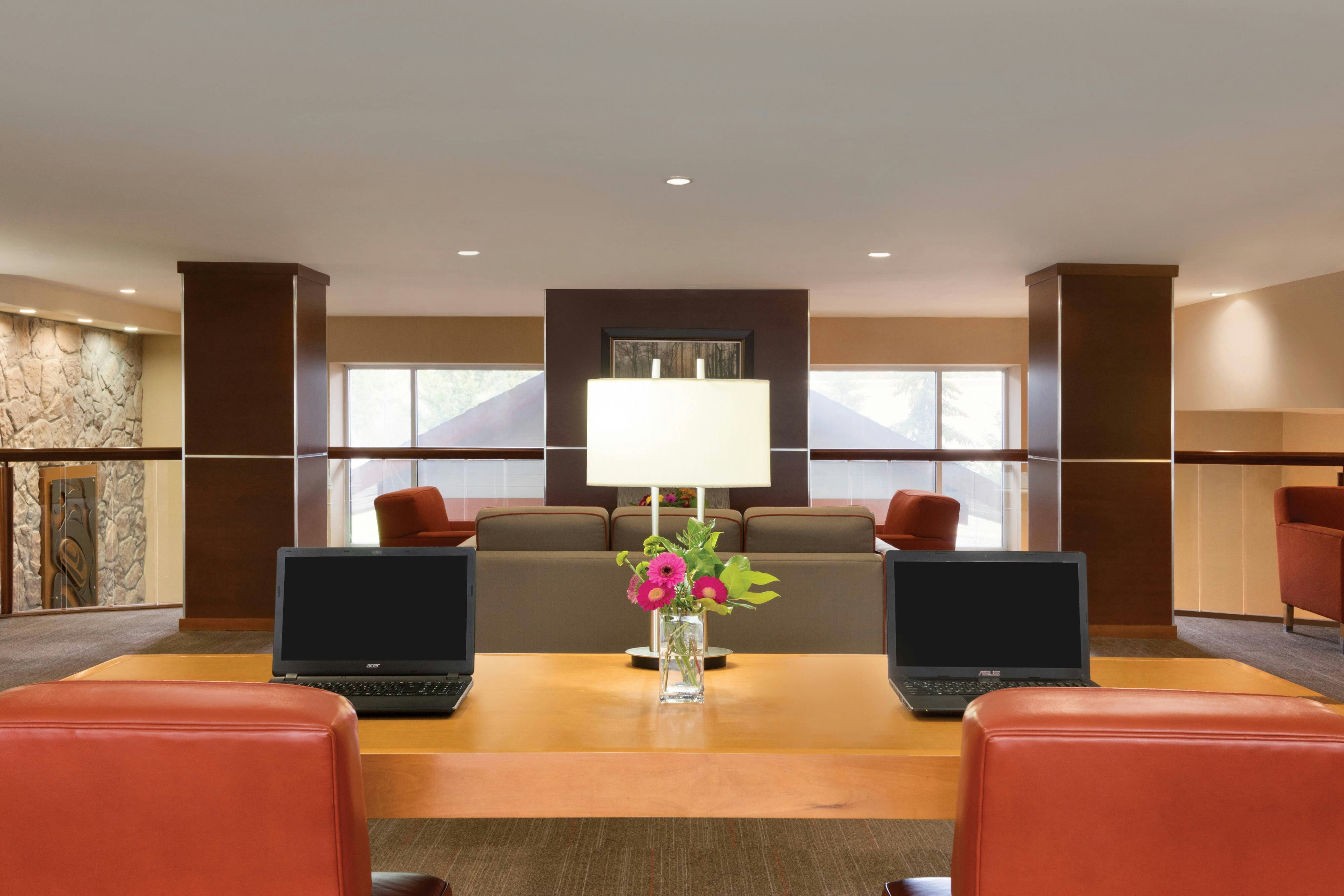 Four Points by Sheraton Victoria Gateway 11/11