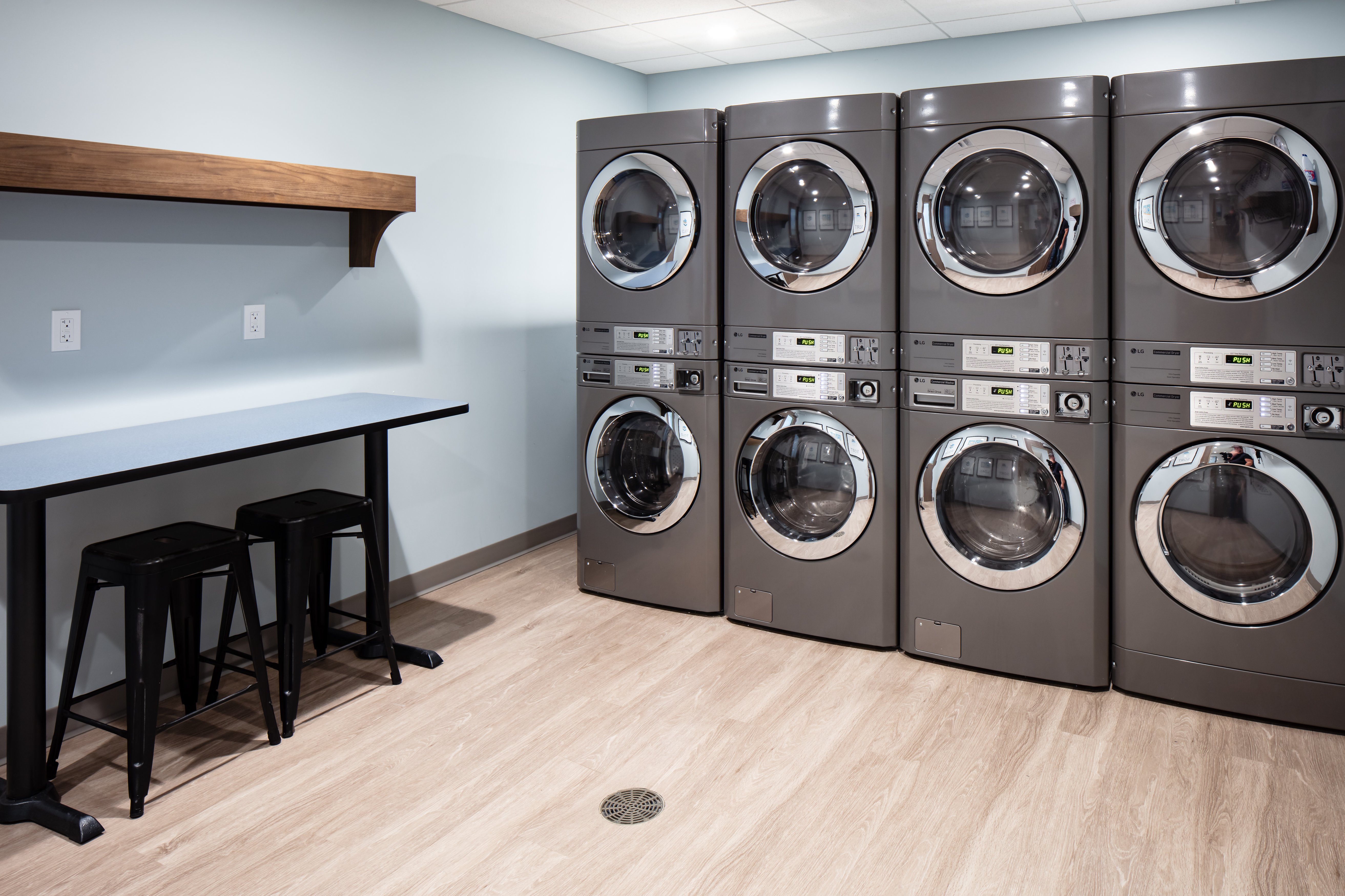 Staybridge Suites Iowa City Coralville 26/50