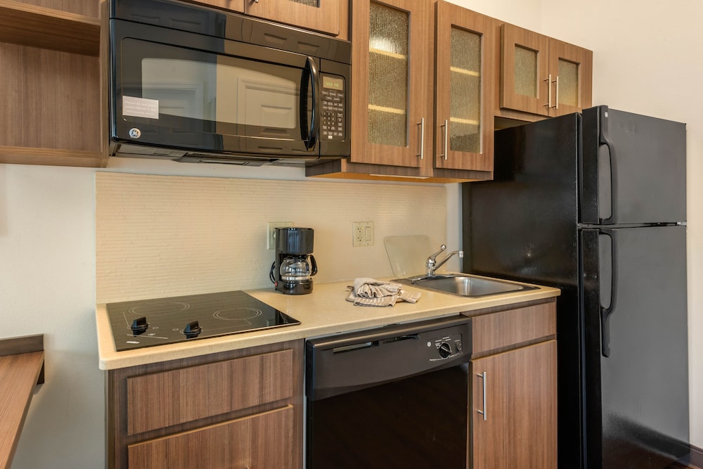 Candlewood Suites Fort Myers - Sanibel Gateway, an IHG Hotel 43/43