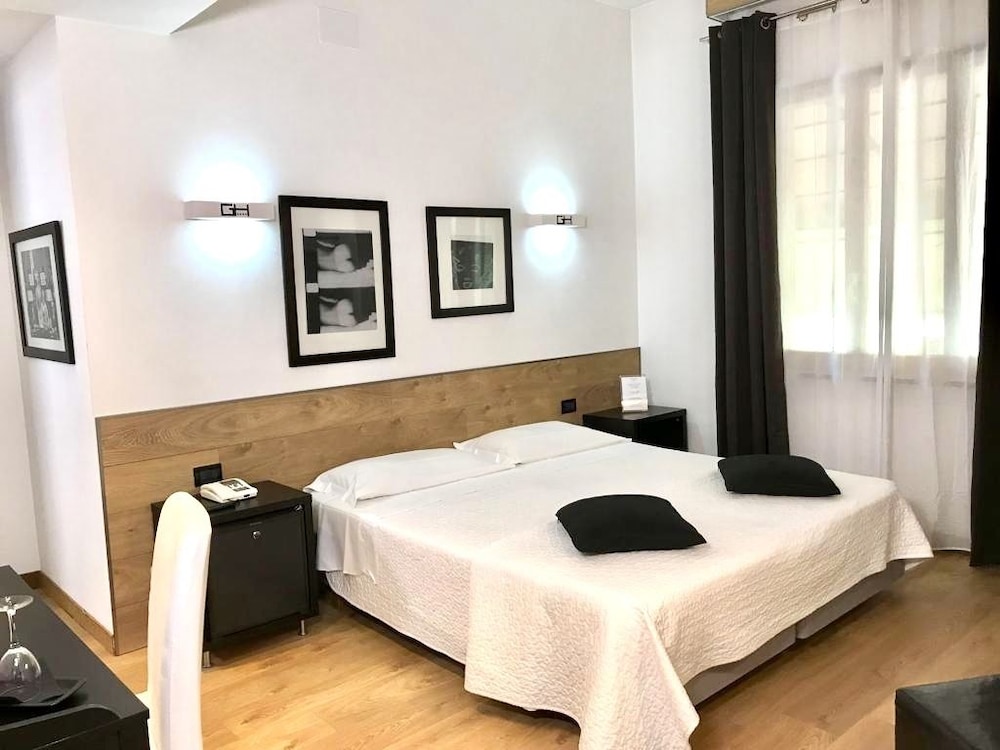 Gardenia Hotel 15/50