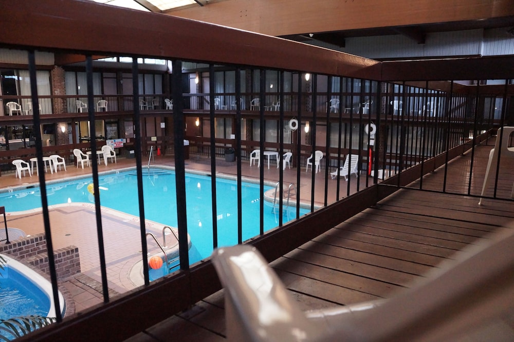 Altoona Grand Hotel 33/49
