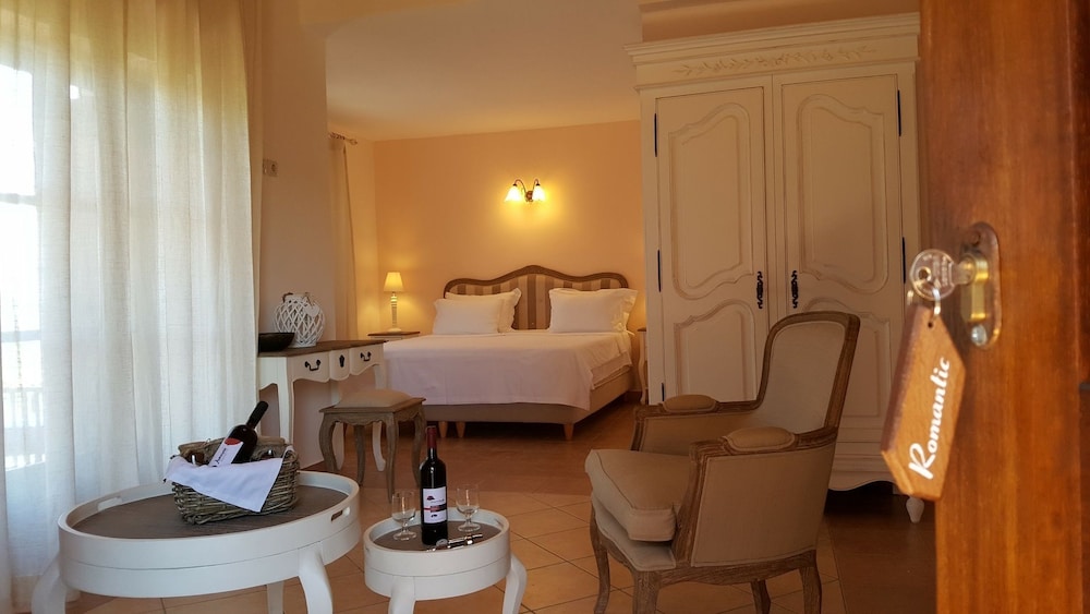 Liotrivi Historical Mansion & Boutique Hotel 49/71