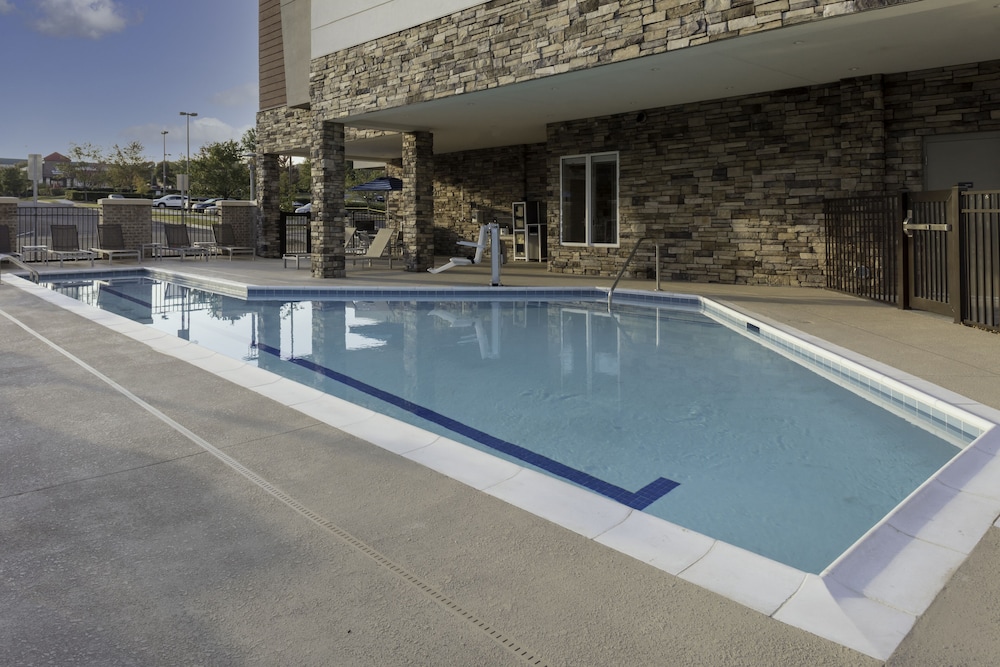 Hyatt Place Charlotte/University 9/24