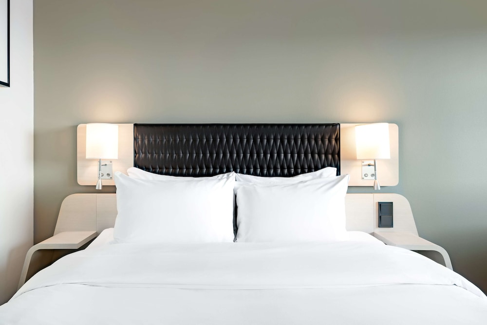 Radisson Blu Hotel, Trondheim Airport 11/63