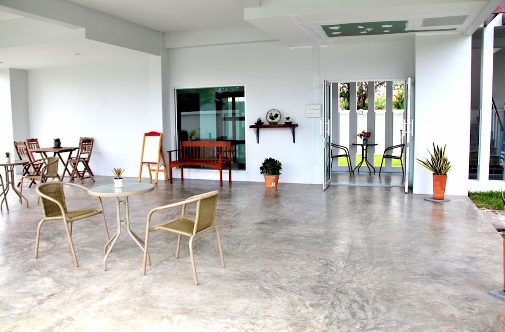 The Meet Green Apartment 44/66