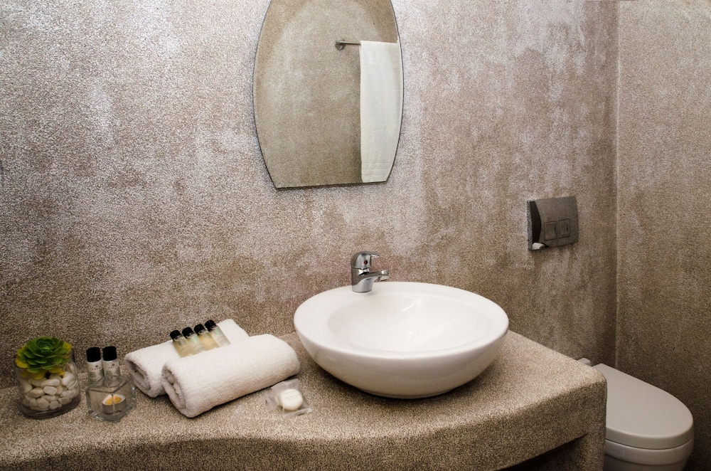 Olia Hotel 53/59