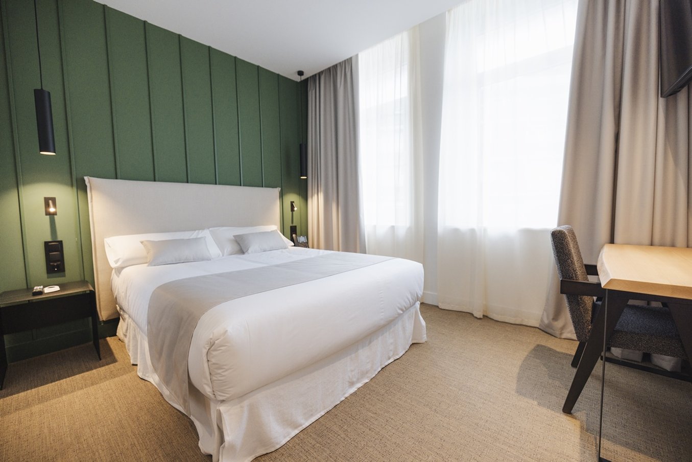 Hotel Mondragon 15/50