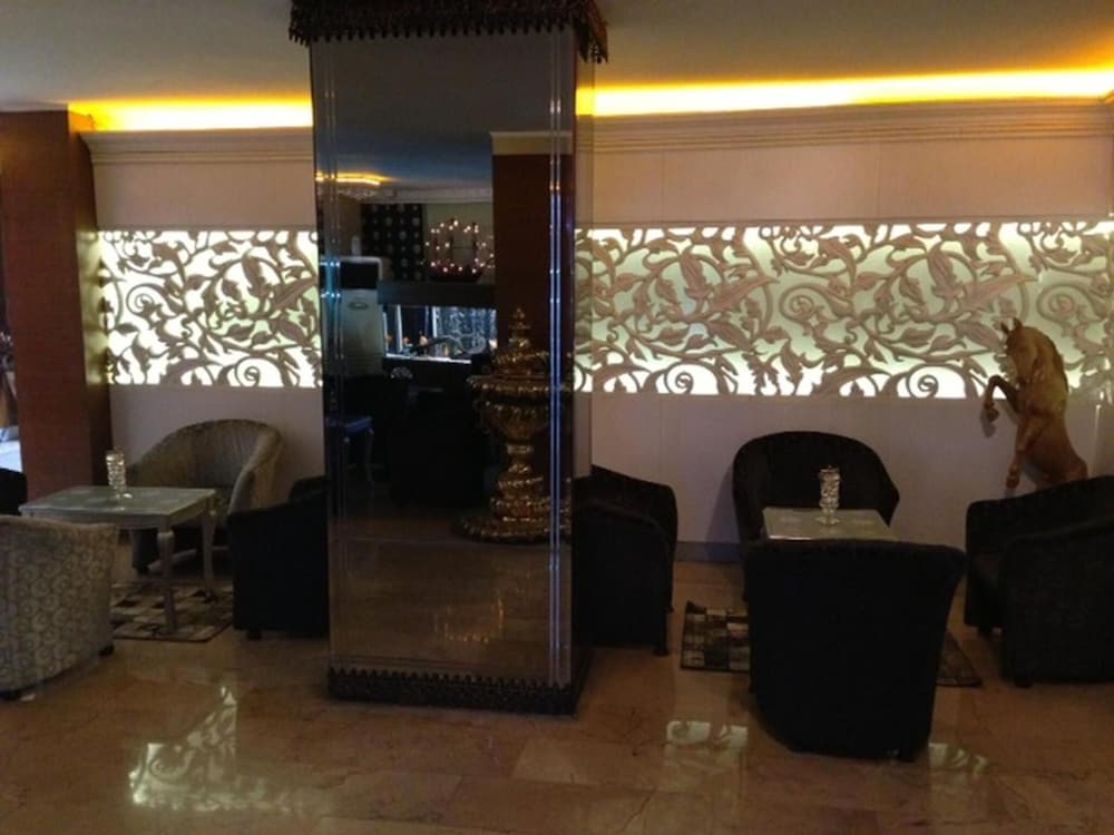 Maya Hotel 32/37