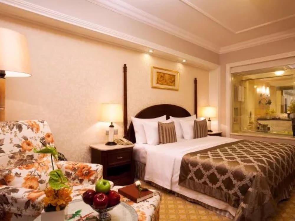 Kunming Green Lake Hotel, WorldHotels Elite 24/66