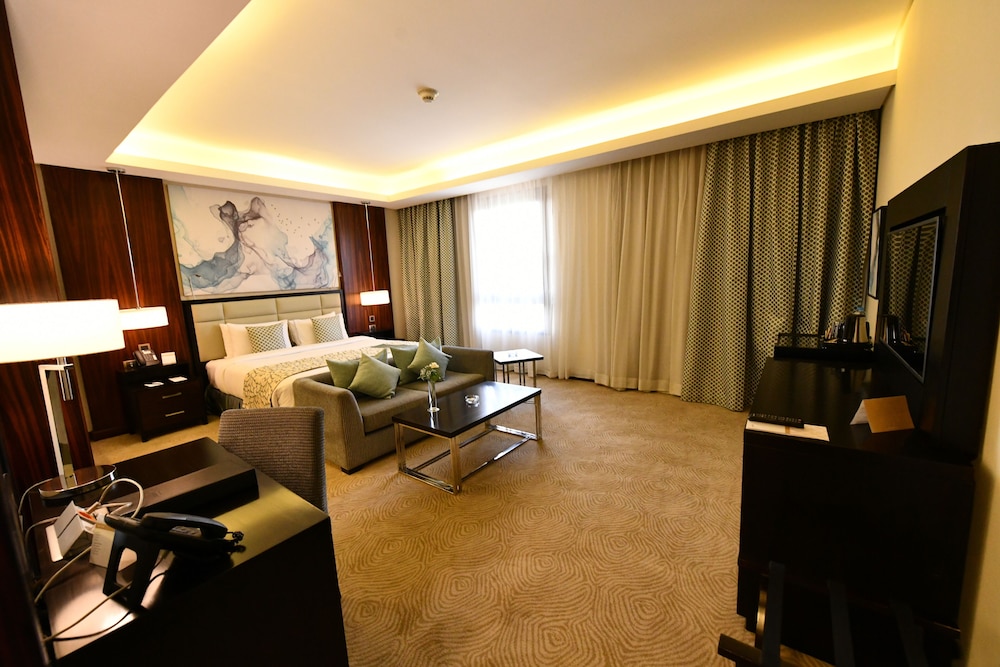 Triumph Luxury Hotel 38/64