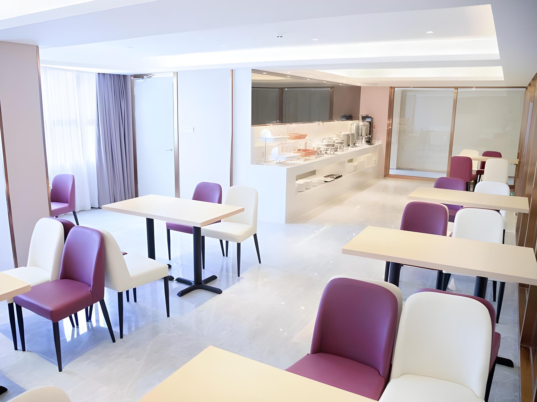 Lavande Hotel(Shenzhen Shajin Houting Metro Station Branch) 31/36