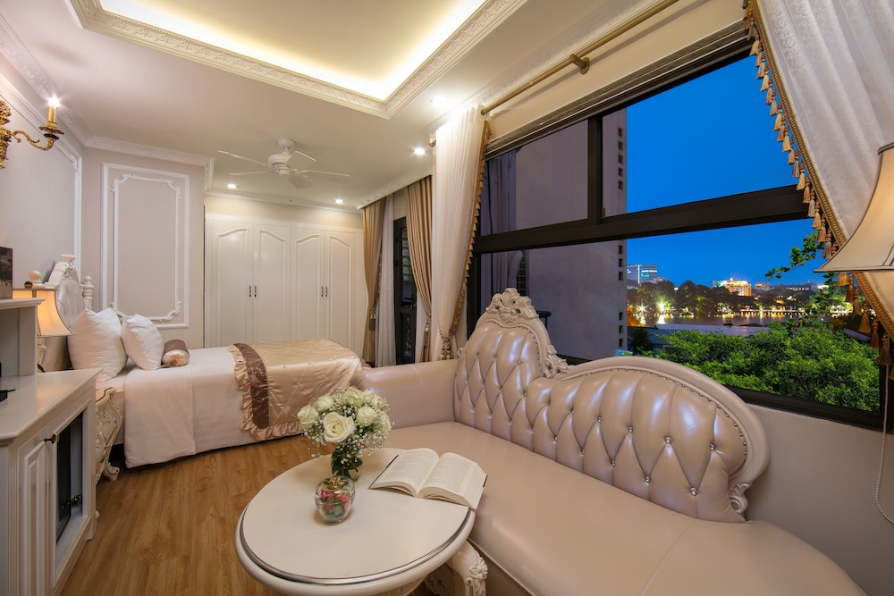 Royal Holiday Hanoi Hotel 48/61