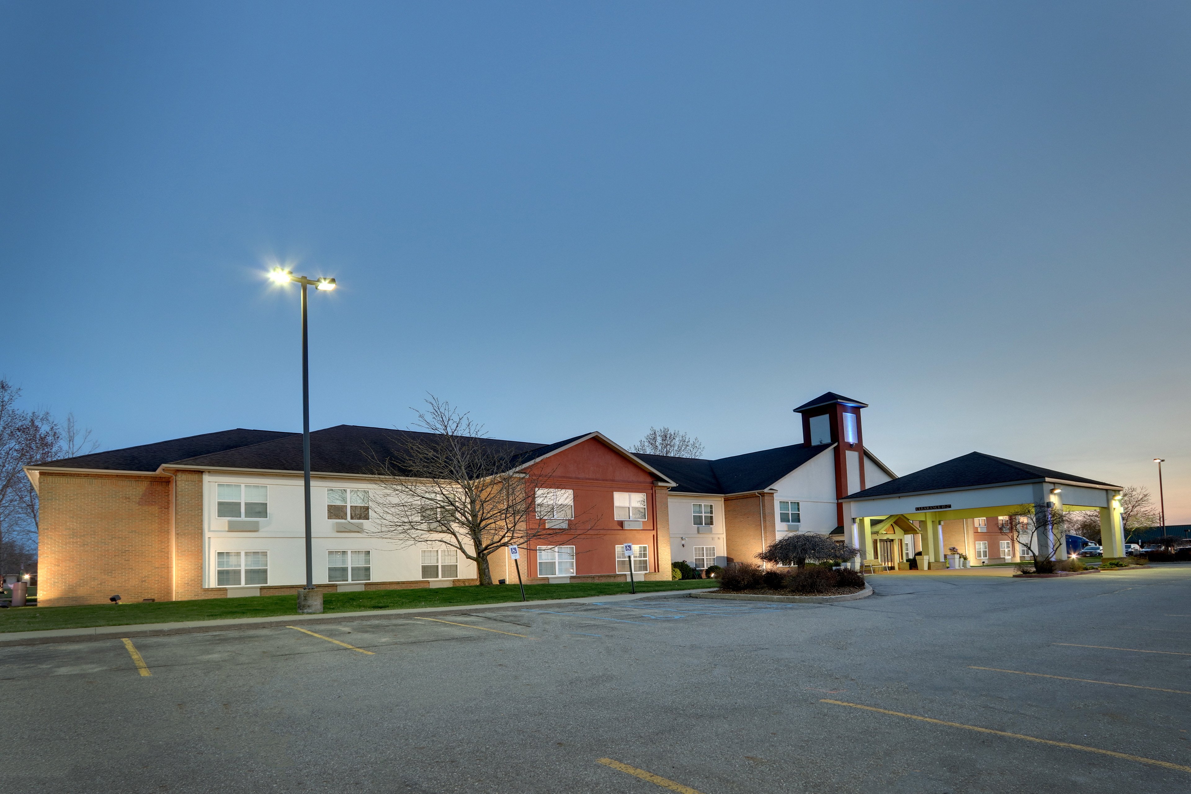 Holiday Inn Express Hotel And Suites Bad Axe 7/64