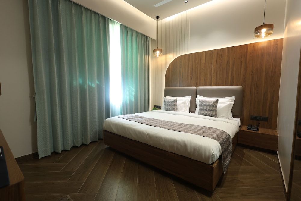 Hotel Rock Regency 13/55