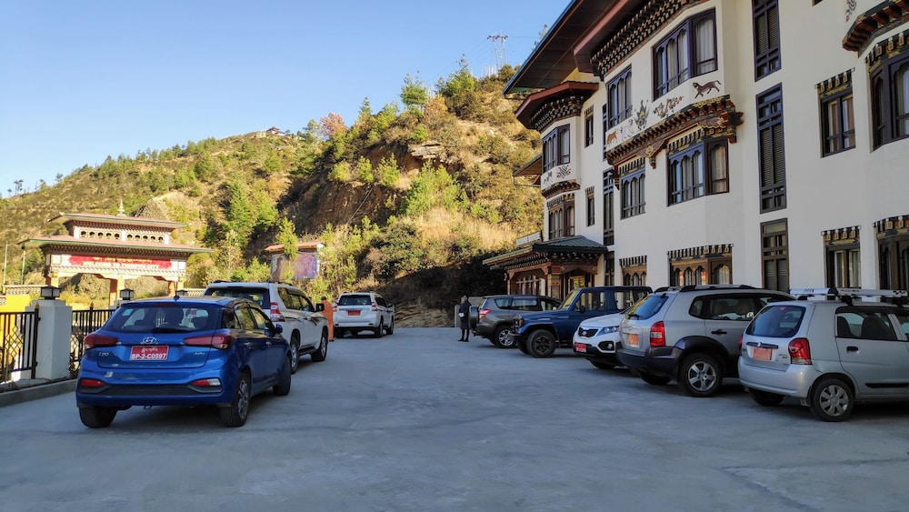 Bhutan Silverpine Resort 48/50