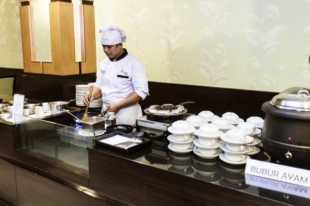 Orchardz Jayakarta Hotel 55/73