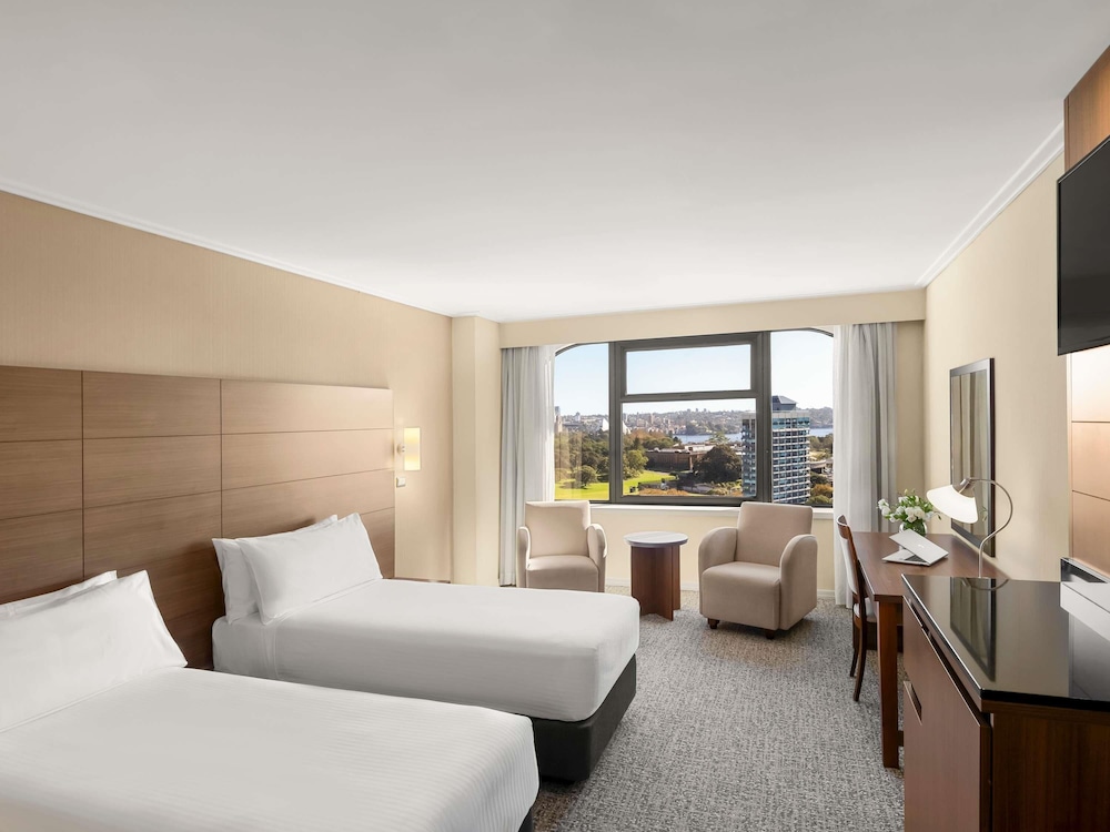 DELUXE, KING BED, HARBOUR VIEW