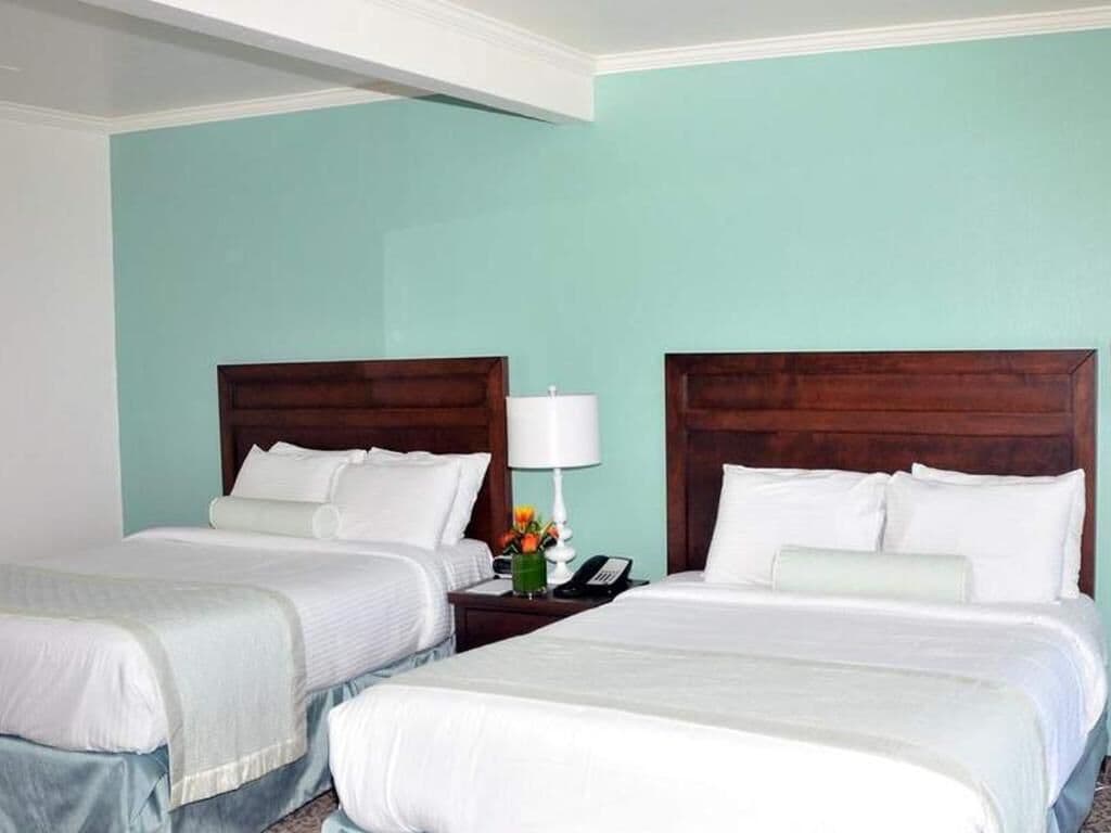 Room, 2 Queen Beds, Beach Front