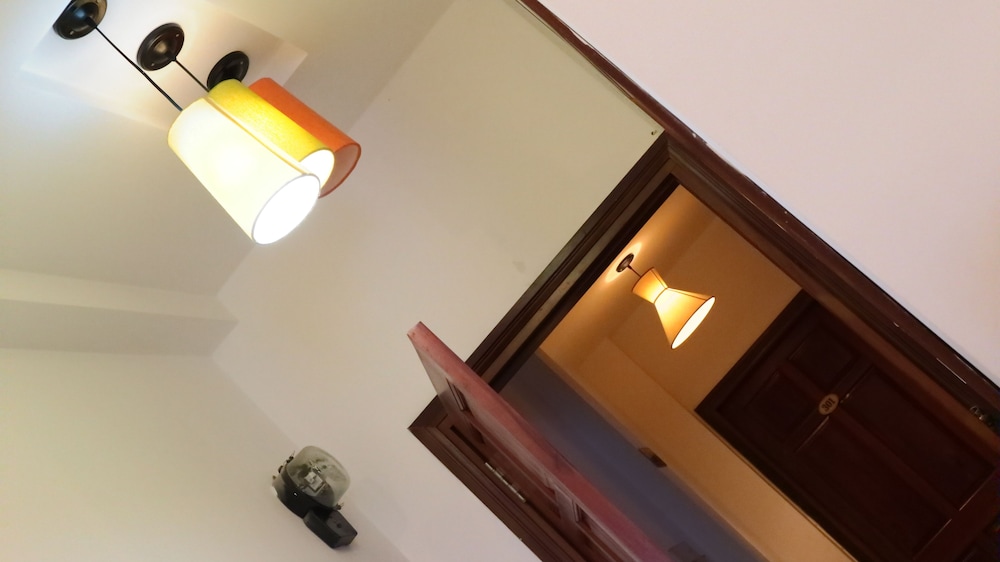 Smiley Apartment 3 24/50