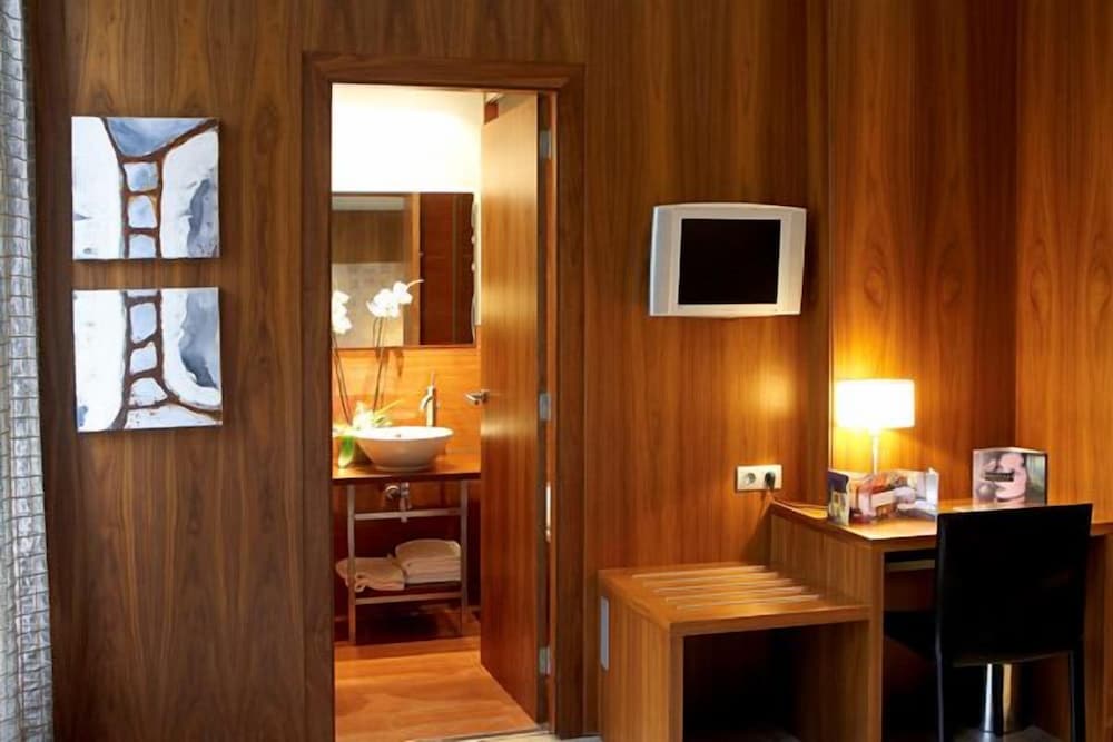 Hotel Domus Selecta Sant Roc 32/42