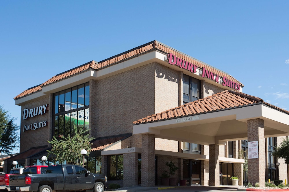 Drury Inn Suites North Austin 1/50