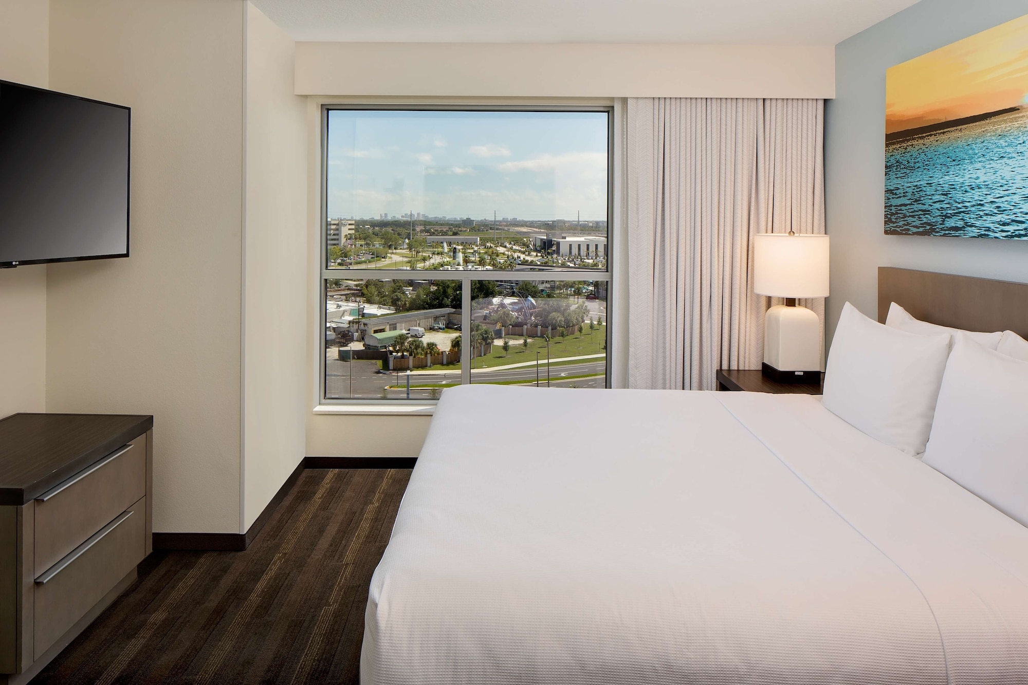 ROOM, KING BED, DEN