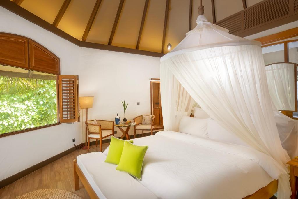 DELUXE POOL VILLA-Transfer Excluded