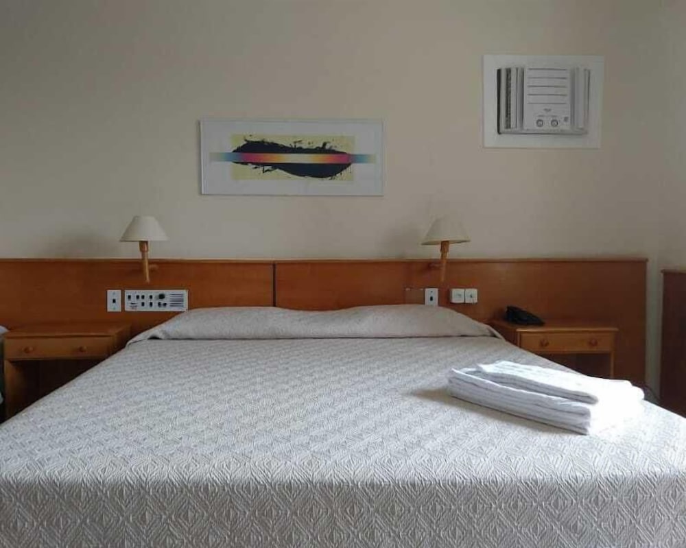 Hotel Jaguary 24/64