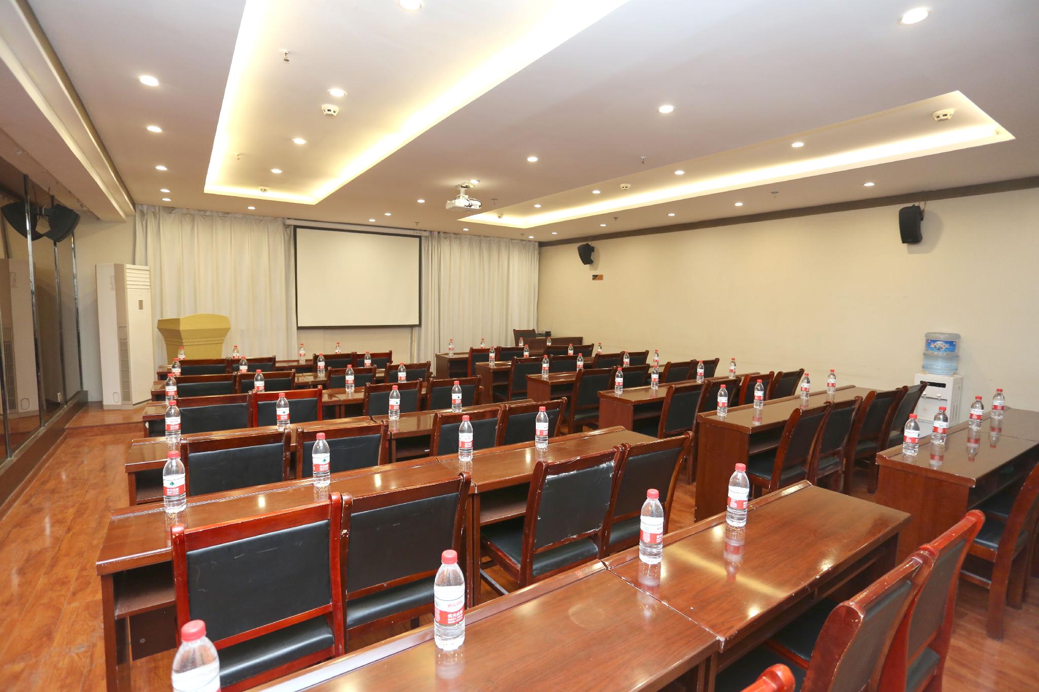 GREENTREE INN TAIYUAN YINGZE DISTRICT JIANSHE(S)ROAD CHANGFENG STREET HOTEL 44/50