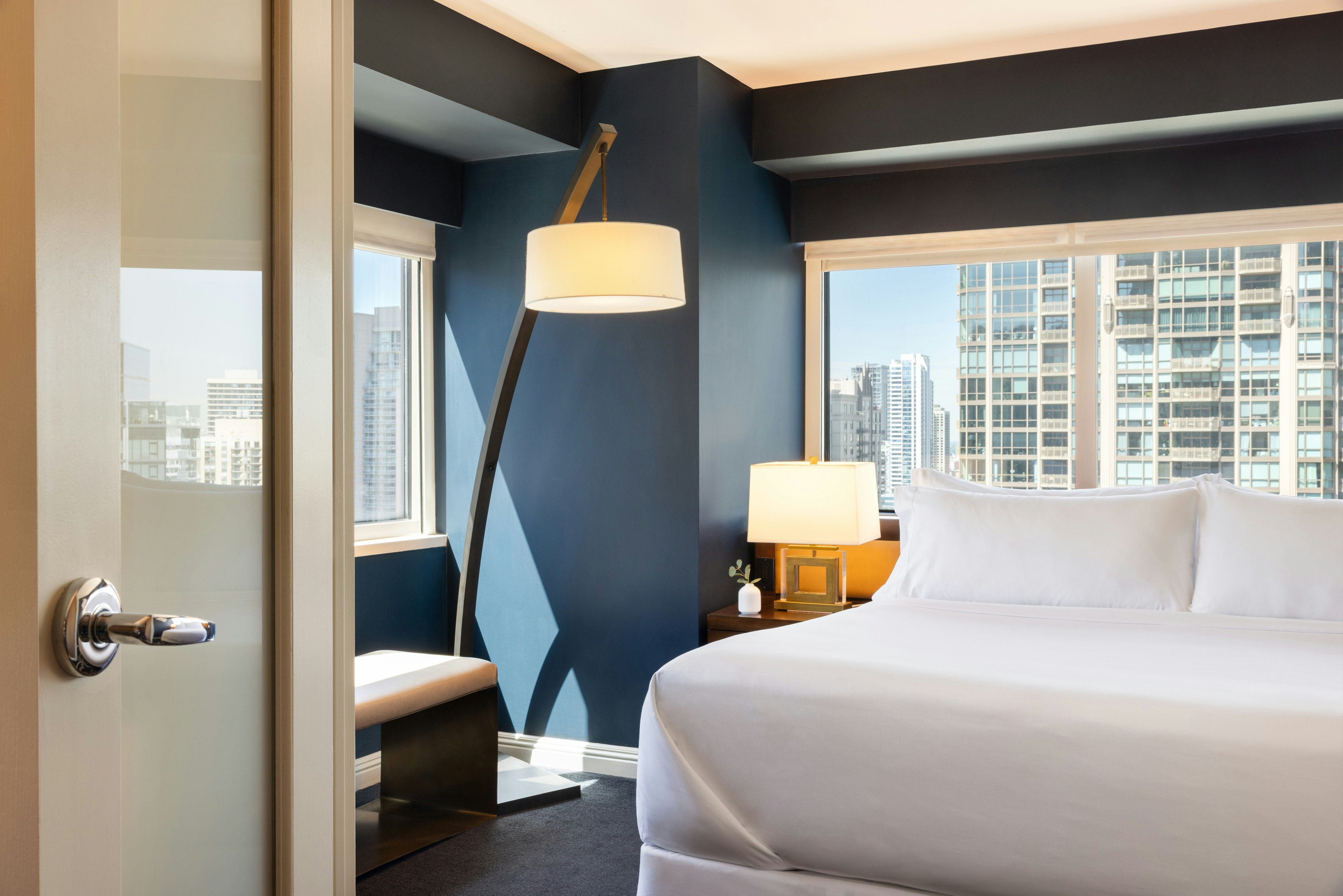 Omni Chicago Hotel 29/84