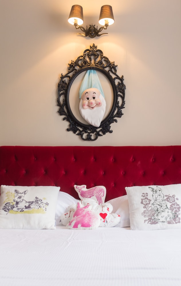 Hotel Mademoiselle 3/50