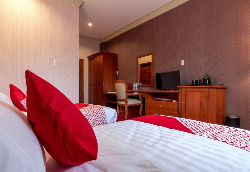 Super OYO Capital O 293 Mutiara Hijau Suites Syariah 30/45