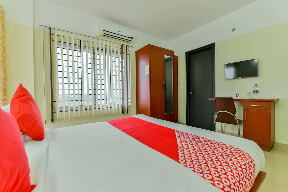 Oyo 10051 Hotel Tyche Stays 15/28