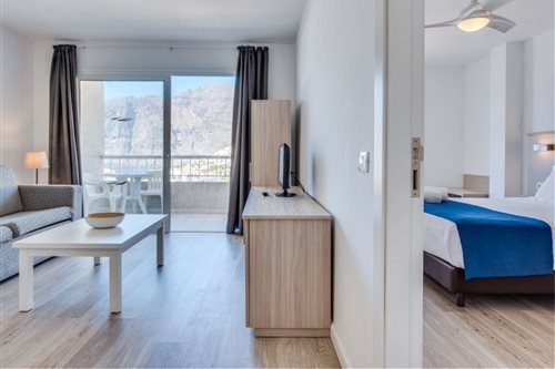 1 Bedroom, Apartment, Balcony or Terrace