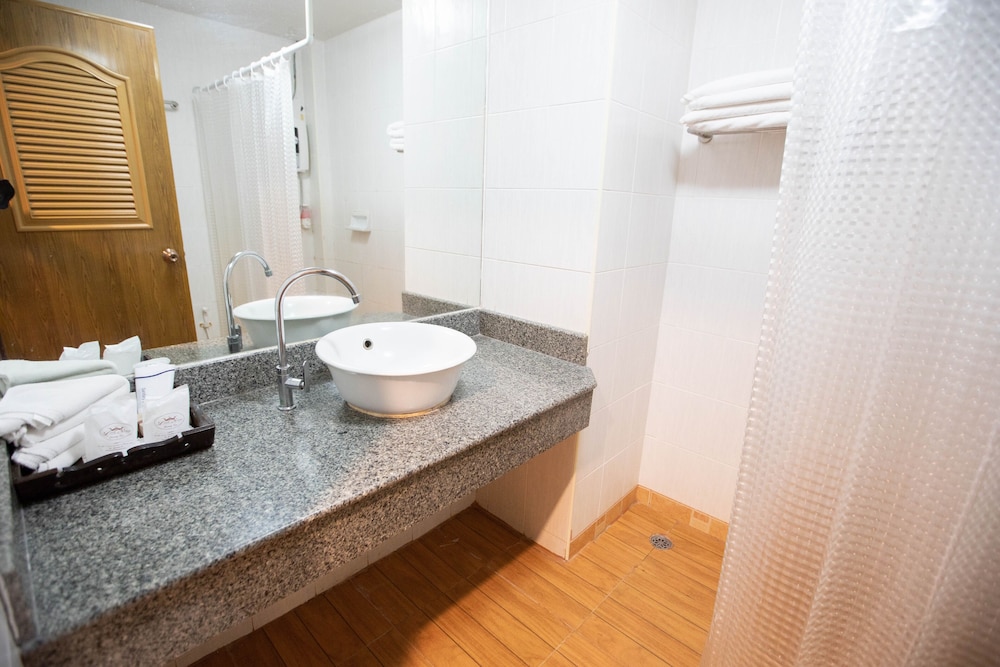Luck Swan Resort Spa Chiang Rai 59/62