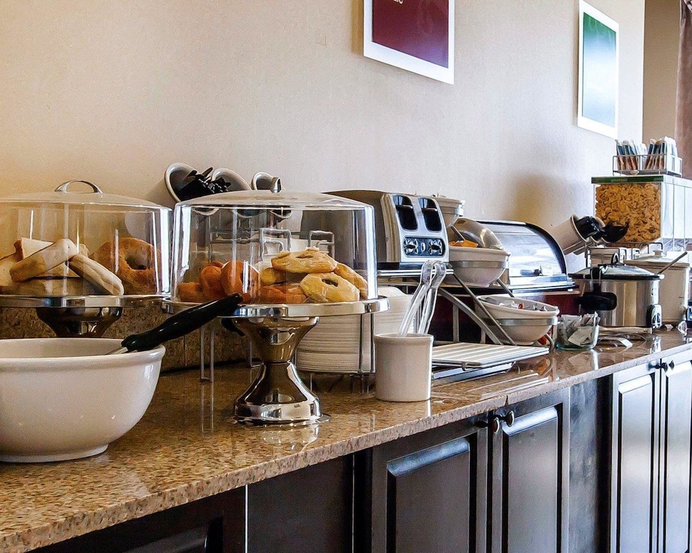 Comfort Suites Jackson Cape Girardeau 51/63
