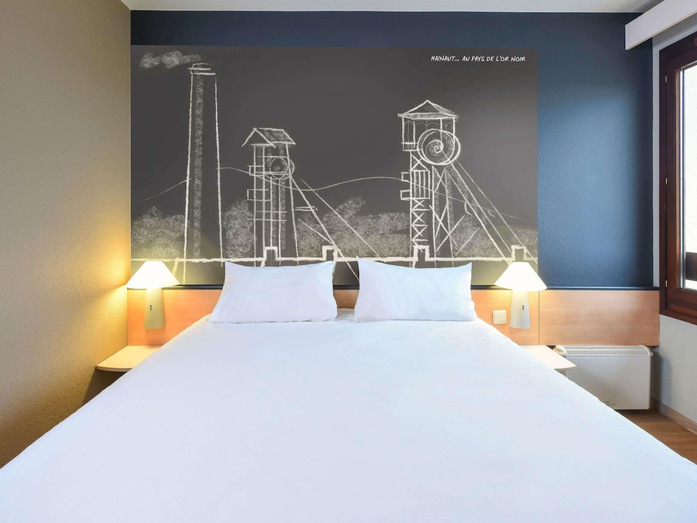 Ibis Charleroi Airport Brussels South 23/74