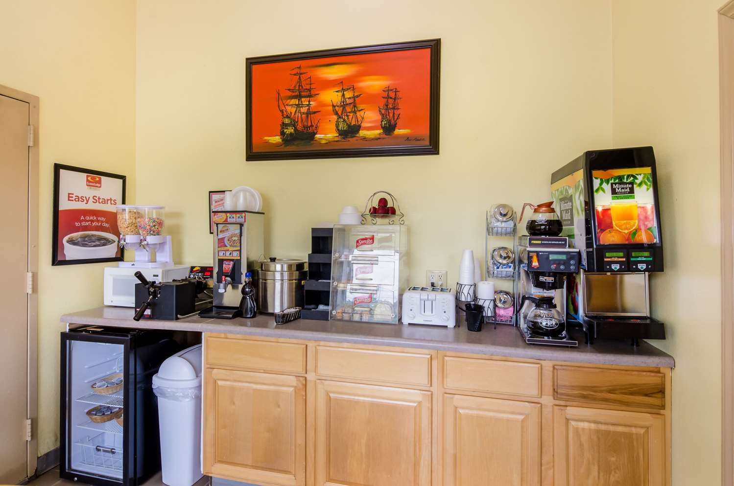 Econo Lodge Marion I-81 8/36