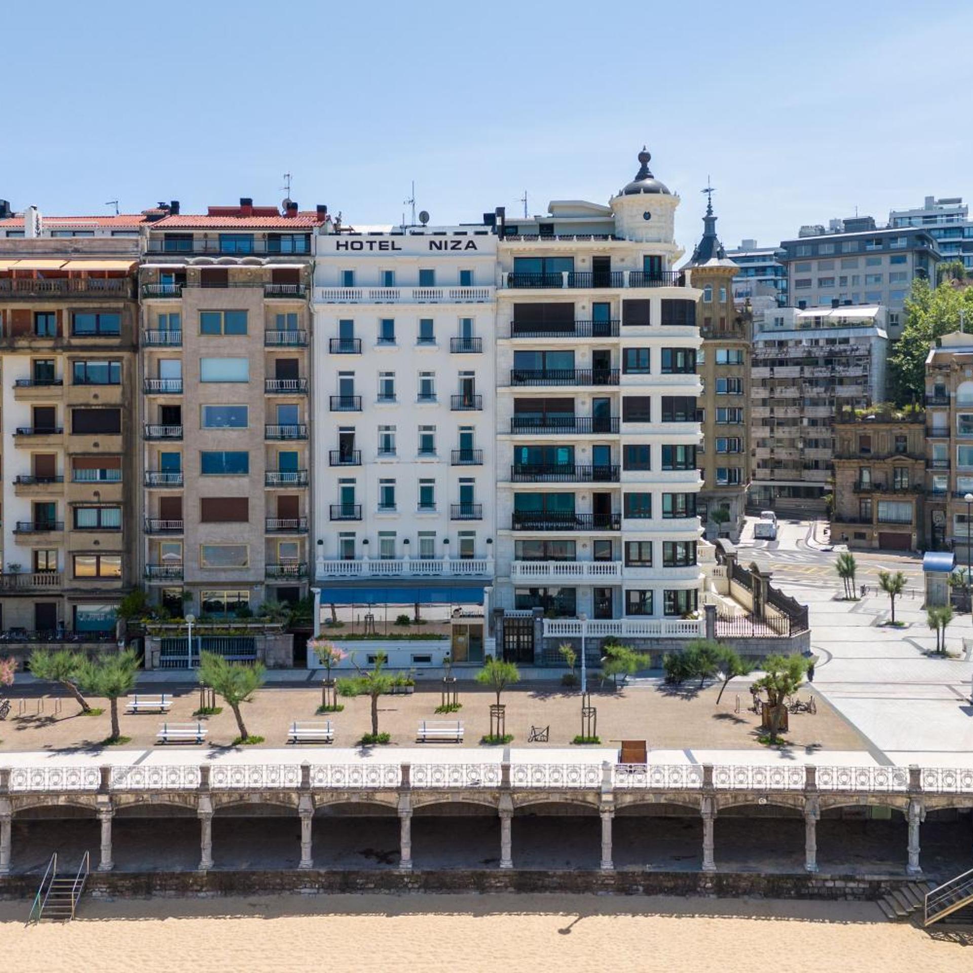 Hotel Niza 7/75