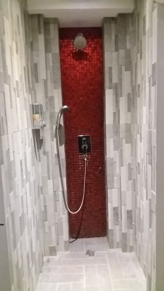 Anshel Hotel 22/45
