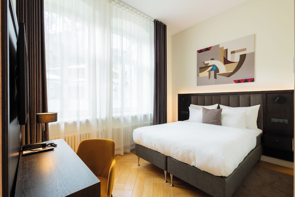 Junior Suite, Studio, Queen Bed